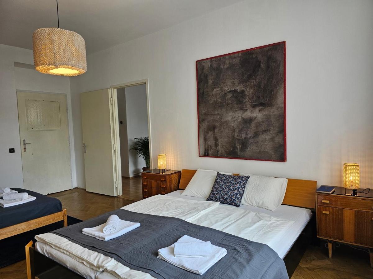 Stone Square Apartment ブラチスラヴァ エクステリア 写真